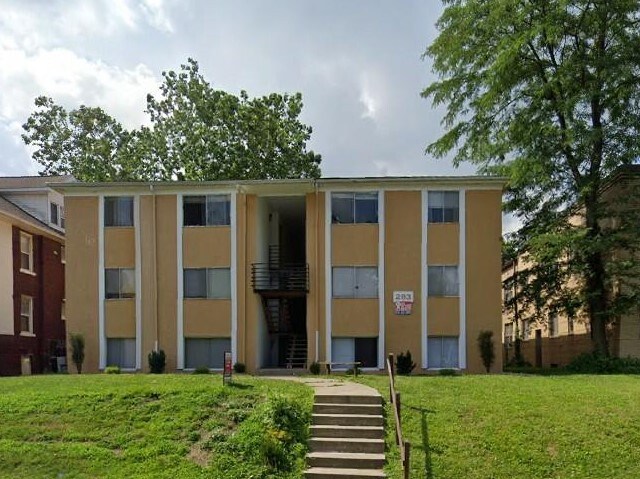 Primary Photo - 293 E 15th Ave