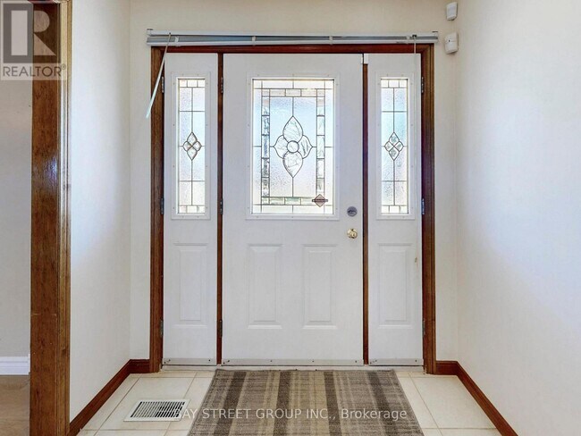 Photo du bâtiment - 861 Book Rd E