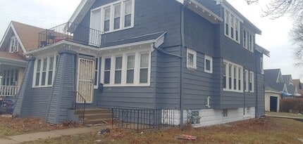 Building Photo - 2354 S 16th St