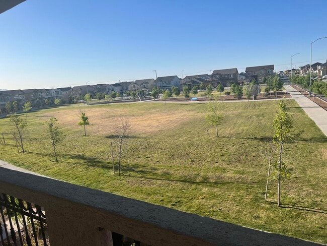 Building Photo - 4555 Marisabel Azcarate St