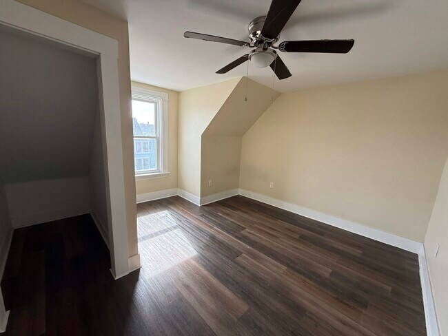 Foto del edificio - 187 Kelley St