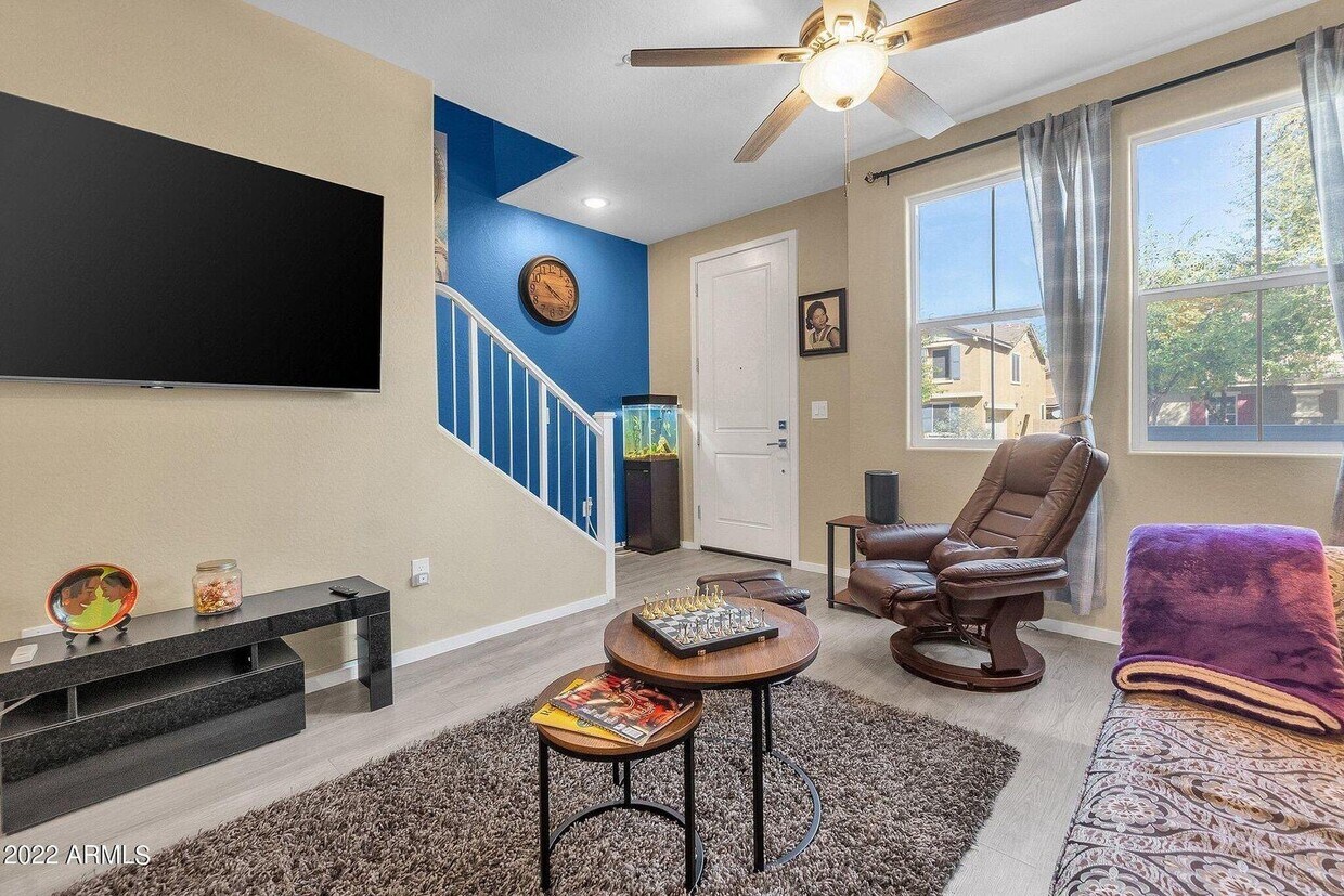 Foto del edificio - 2286 E Hidalgo Ave