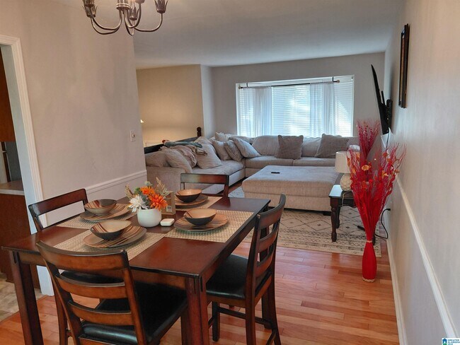 Foto del edificio - 2559 Janice Cir NE