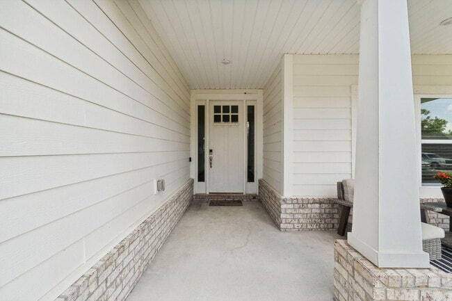 Foto del edificio - 585 Riverwalk Cir