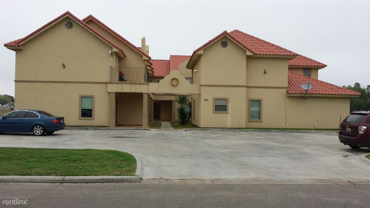 Primary Photo - 200 Lions Villa Ave