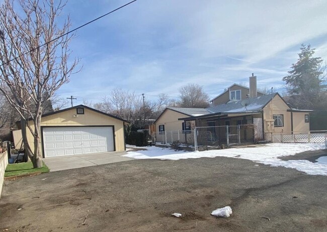 Building Photo - 1740 Mayberry Dr