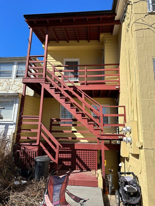 Foto del edificio - 402 S Cameron St