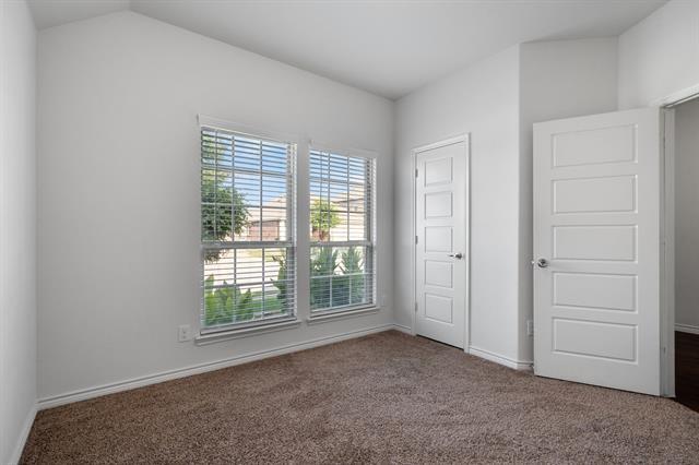 Building Photo - 3613 Sabine Dr