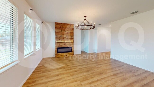 Foto del edificio - 749 Twinvale Dr