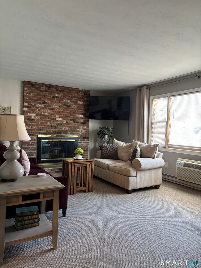 Foto del edificio - 38 Timber Ln