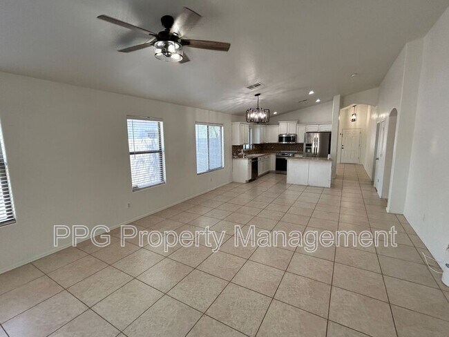 Building Photo - 7108 W Fawn Dr