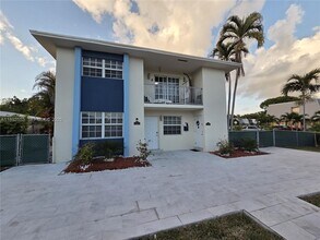 Building Photo - 9100 SW 95th Ave