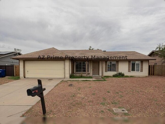 Building Photo - 2422 E Calypso Ave