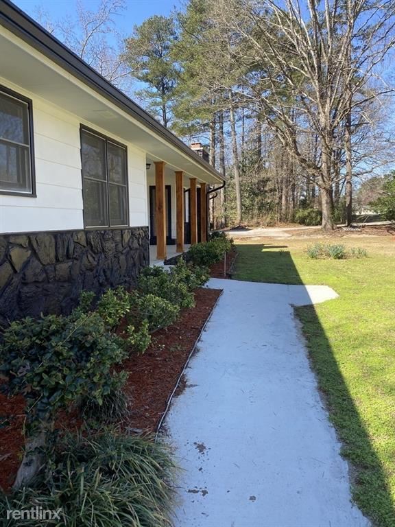 Foto del edificio - 3 br, 2 bath House - 3321 Old Salem Road Se