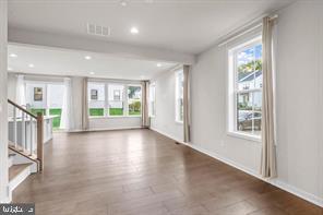 Foto del edificio - 72 Alroy Rd