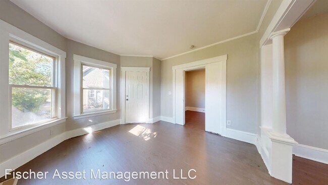 Foto del edificio - 1 br, 1 bath Apartment - 1471 West 98th St...