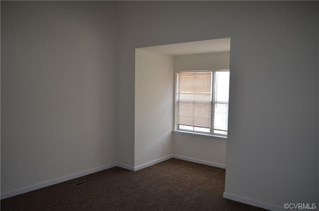 Building Photo - 805 W Cary St