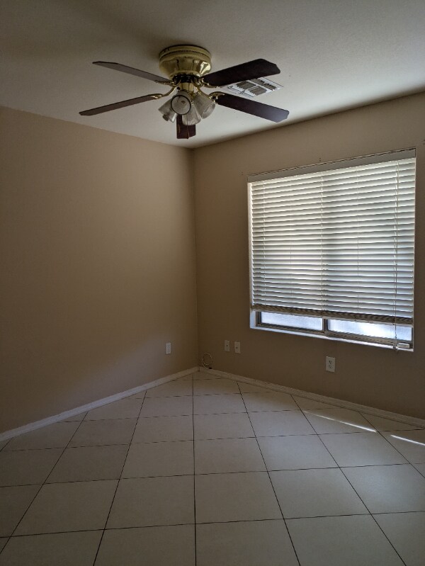 Foto del edificio - 204 W Goldfinch Way
