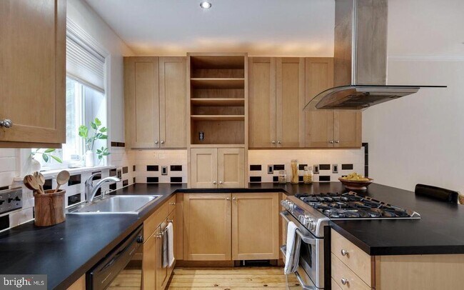 Foto del edificio - 2417 Manning St