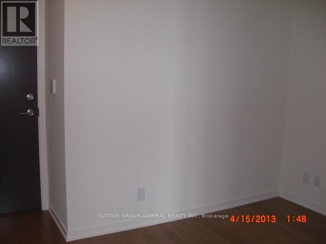 Building Photo - 105 The Queensway