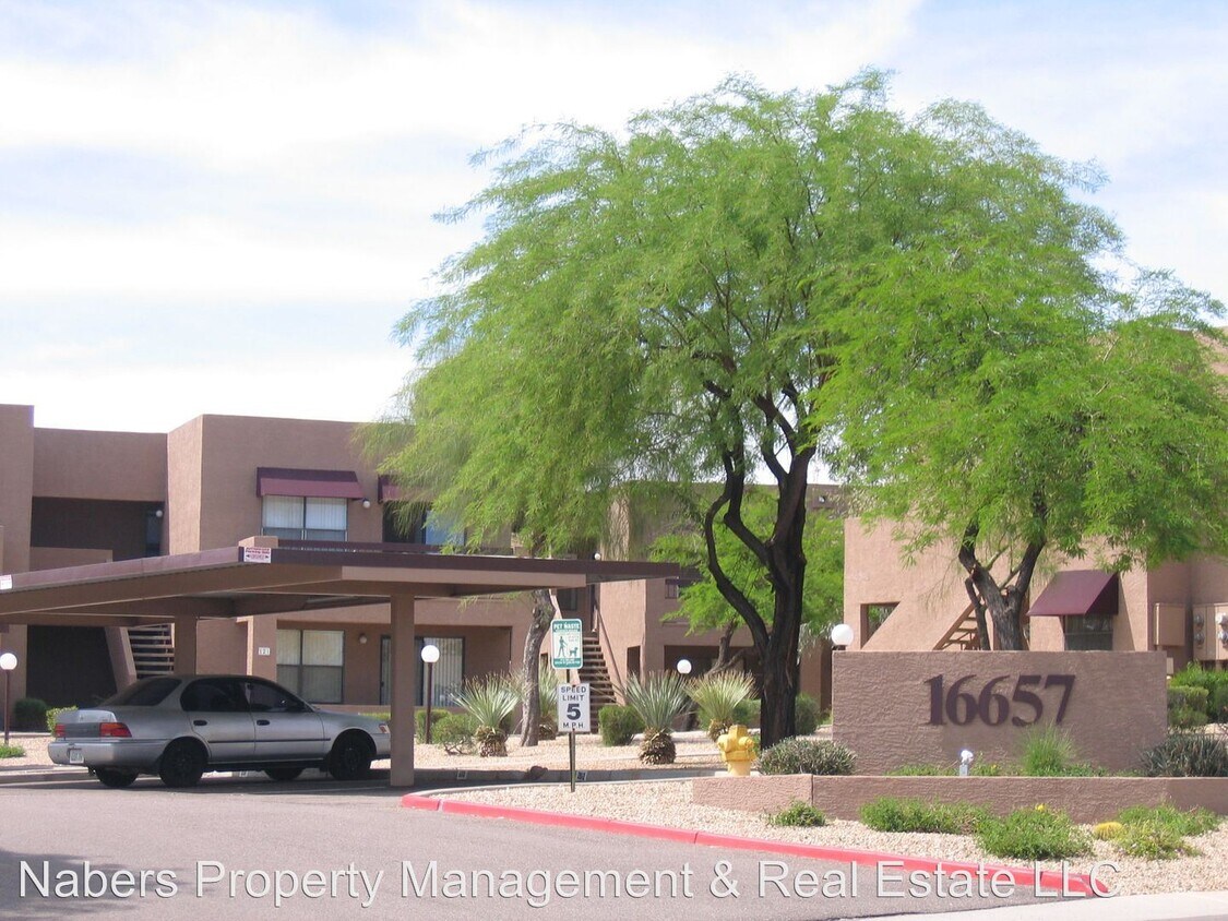 Foto del edificio - 16657 E Gunsight Dr