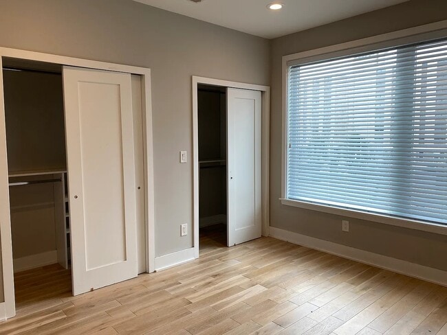 Building Photo - 944 N Marshall St