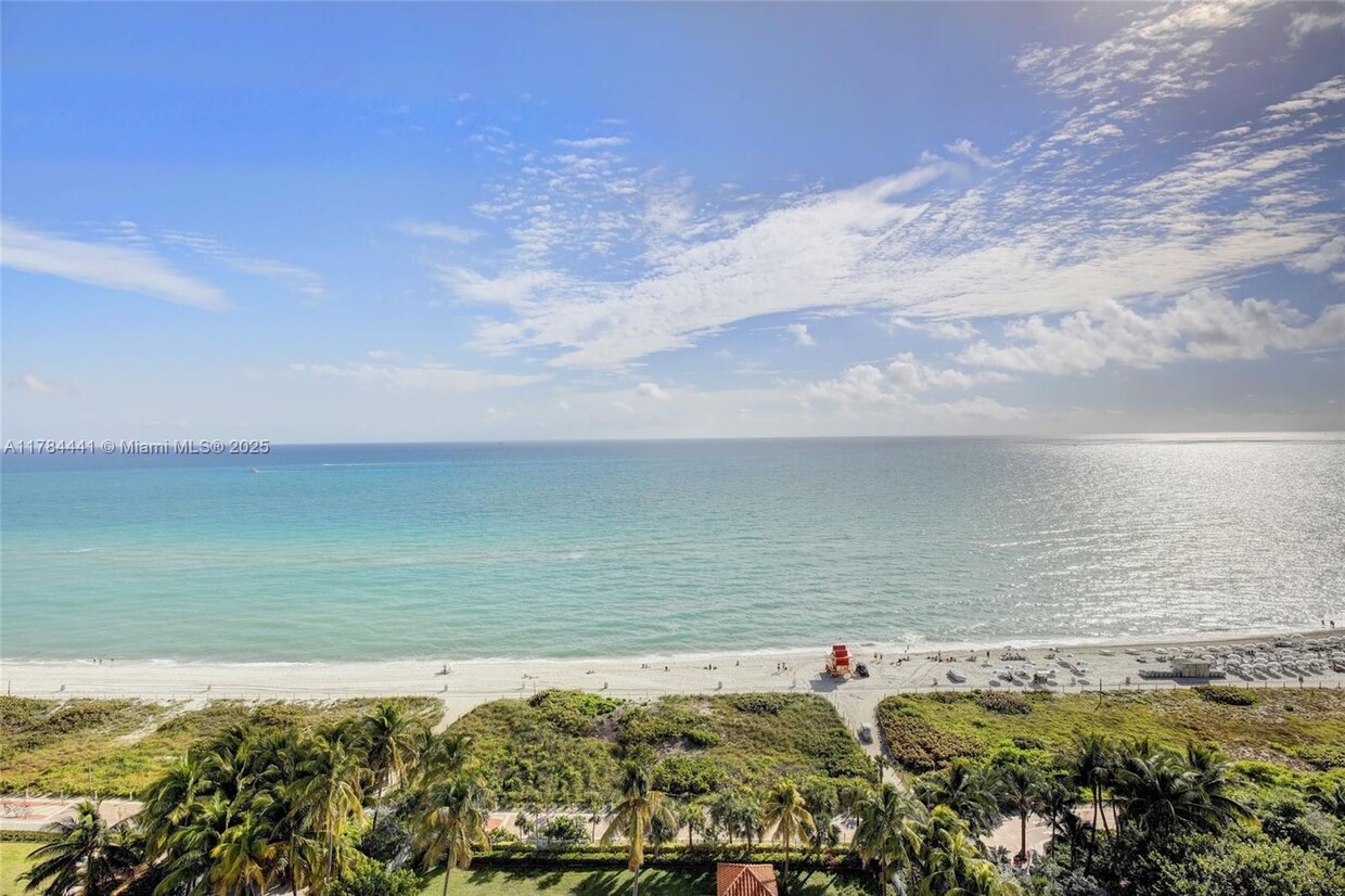 Foto principal - 2401 Collins Ave