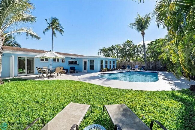 Foto del edificio - Tropical Oasis Home in THE COVE! ONE MILE ...