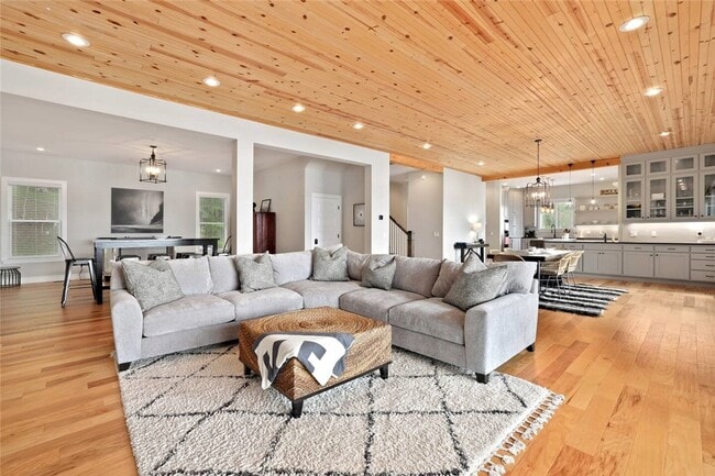 Building Photo - 16217 AR-12