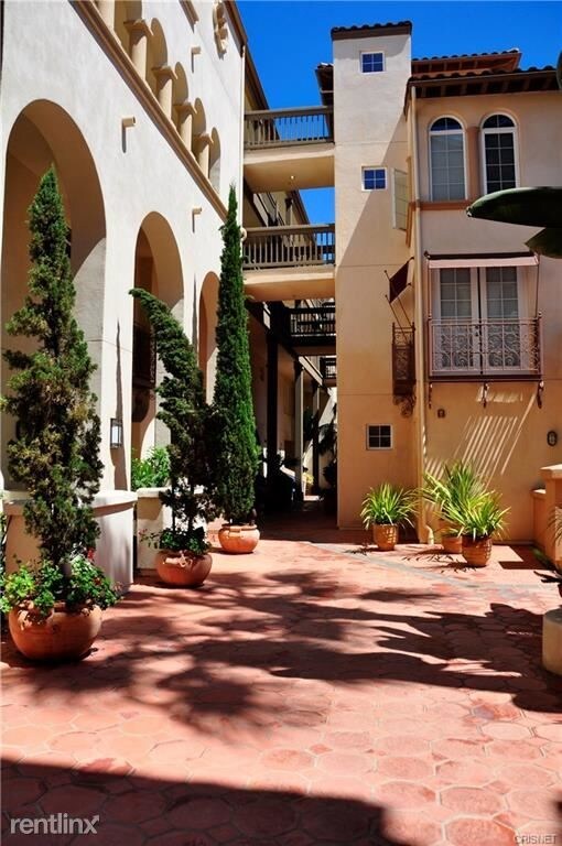 Primary Photo - 5935 Playa Vista Dr