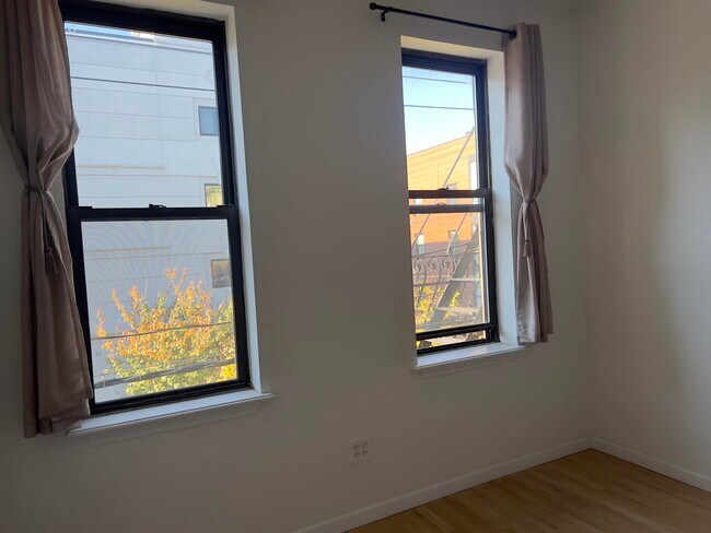 Foto del edificio - 423 Jefferson St