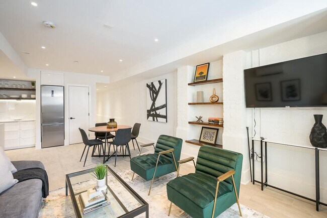 Foto del edificio - 1936 Calvert St NW