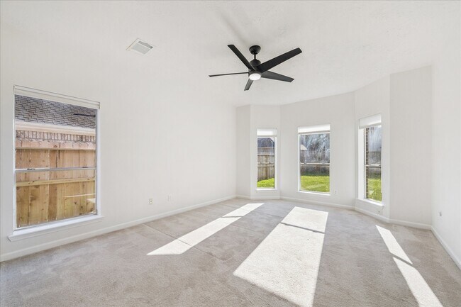 Foto del edificio - 315 Vantage Pointe Cir