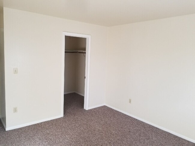 Foto del edificio - 7030 W Forest Home Ave