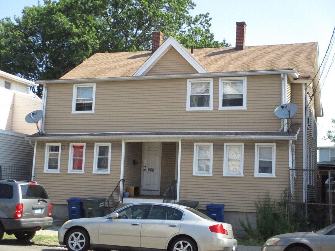 Primary Photo - Lindley St 266-268