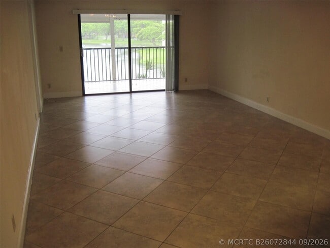 Foto del edificio - 2232 N Cypress Bend Dr