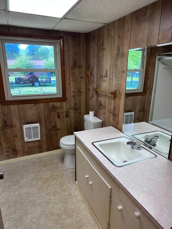 Foto del edificio - 396 Pike Hill Rd