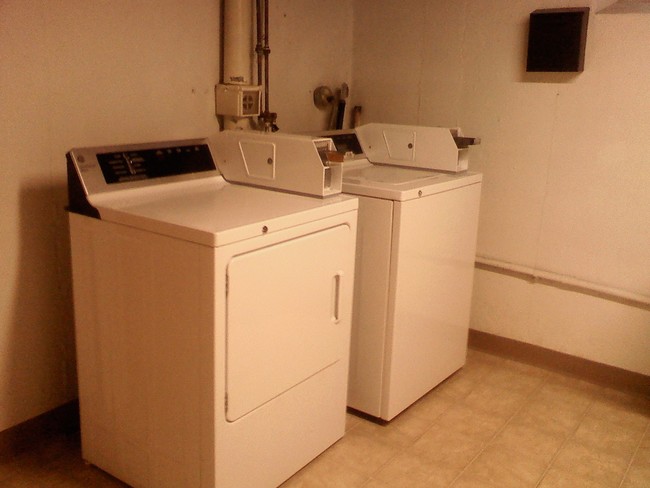 Coin-op laundry - A1 Properties
