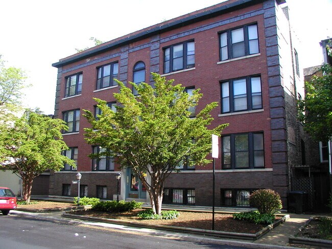 Building Photo - 1017 W Byron St