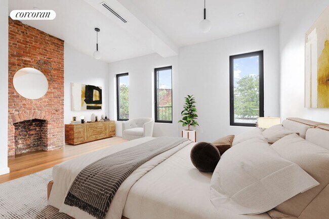 Building Photo - 257 Bleecker St