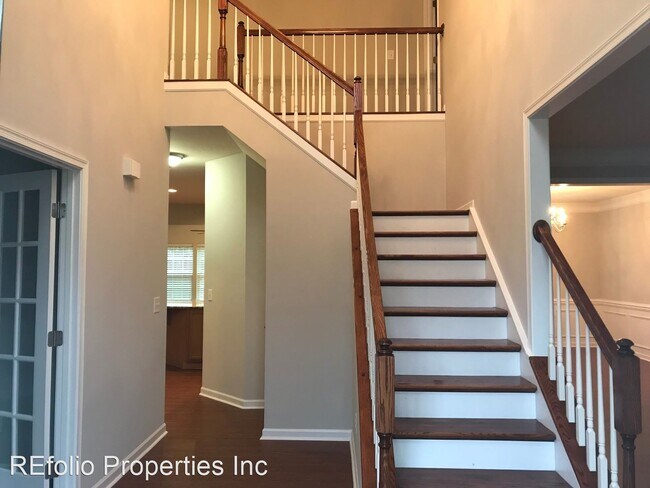 Building Photo - 6 br, 3.5 bath House - 70 Winding Pine Trail