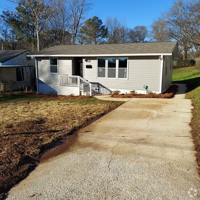 Bon Air Apartments for Rent with a Swimming Pool Brighton, AL 2 Rentals