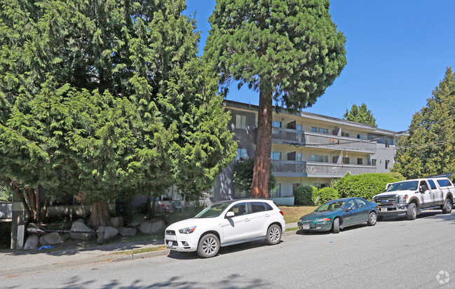 Building Photo - Alderwood Apartments