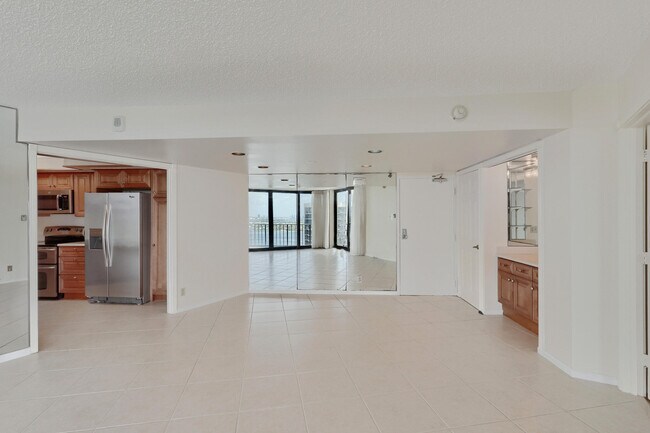 Foto del edificio - 5420 N Ocean Dr