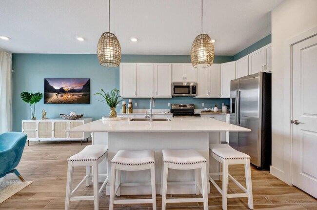 Foto del edificio - 608 Waters Edge Ln