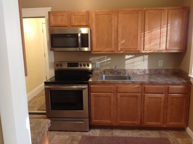 Building Photo - 4027 E 52nd St