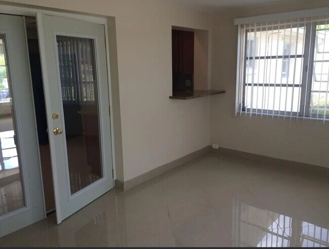 Foto del edificio - 3312 Clydesdale Dr