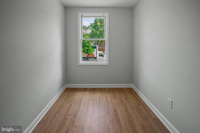 Foto del edificio - 182 36th St NE