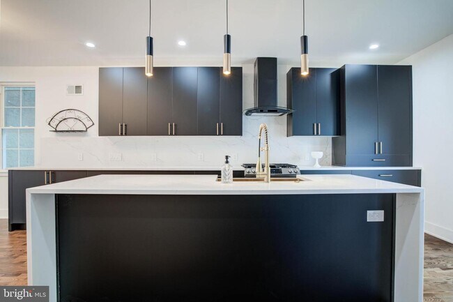 Foto del edificio - 3038 Salmon St