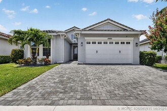 Building Photo - 15660 Goldfinch Cir